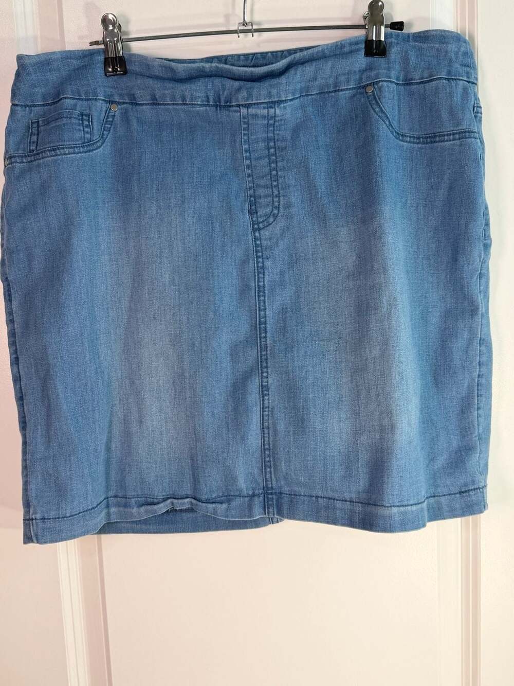 Chico's Blue Denim Skort Size 2
